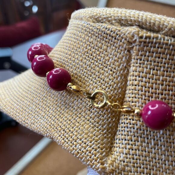 Retro Plastic Beads Fusha Shaded Pink - Picture 3 of 6